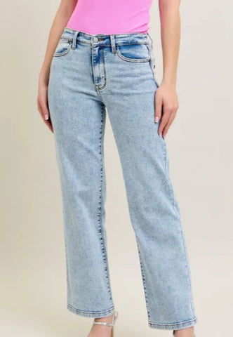 HW Stone Wash Straight Fit Judy Blues