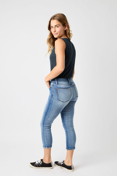 Mid Rise Capri Jeans