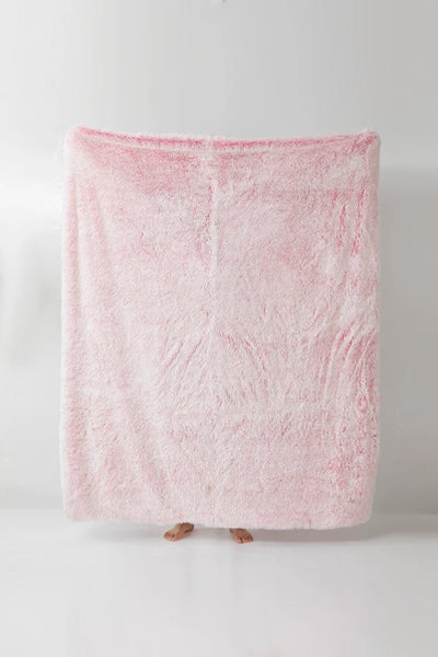 "Bubblegum Frost" Faux Fur Plush Throw Blanket - 50"x70"