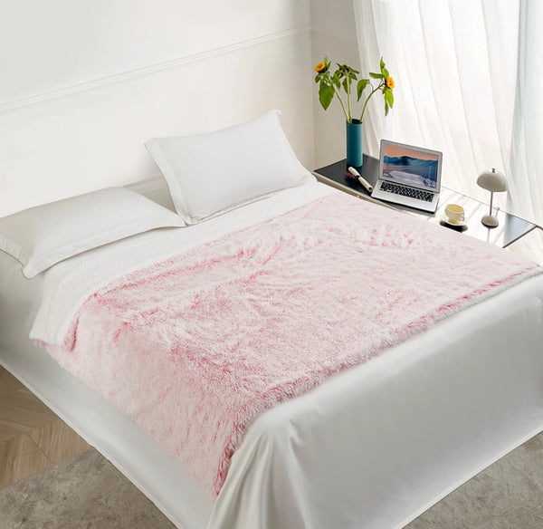 "Bubblegum Frost" Faux Fur Plush Throw Blanket - 50"x70"