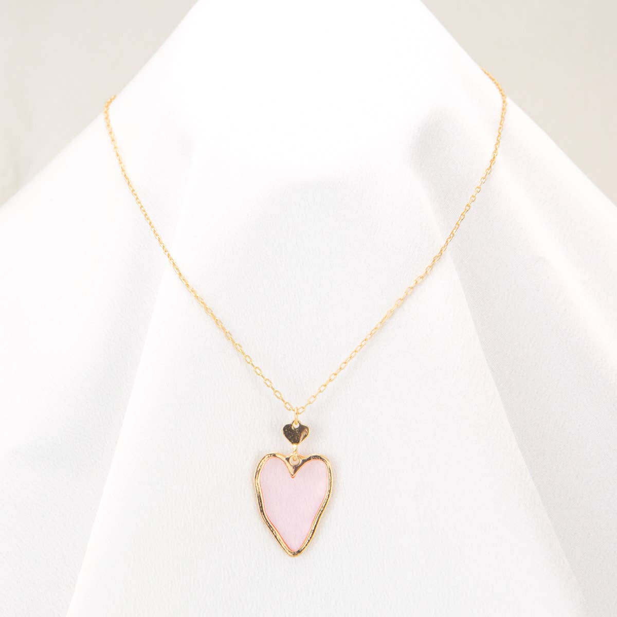 Devotion Heart Necklace| gold/pink